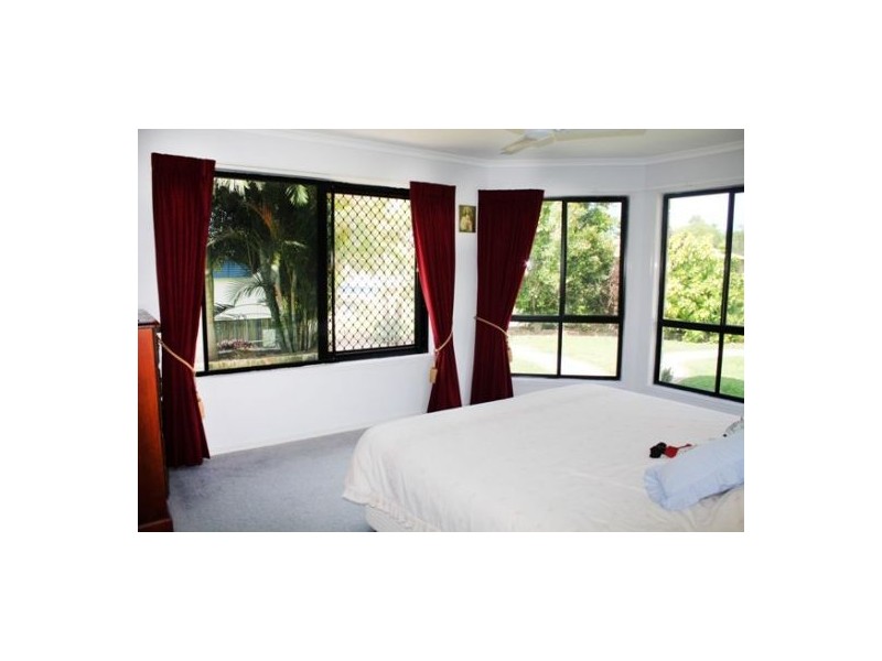 3 Dale Drive, Tiaro QLD 4650