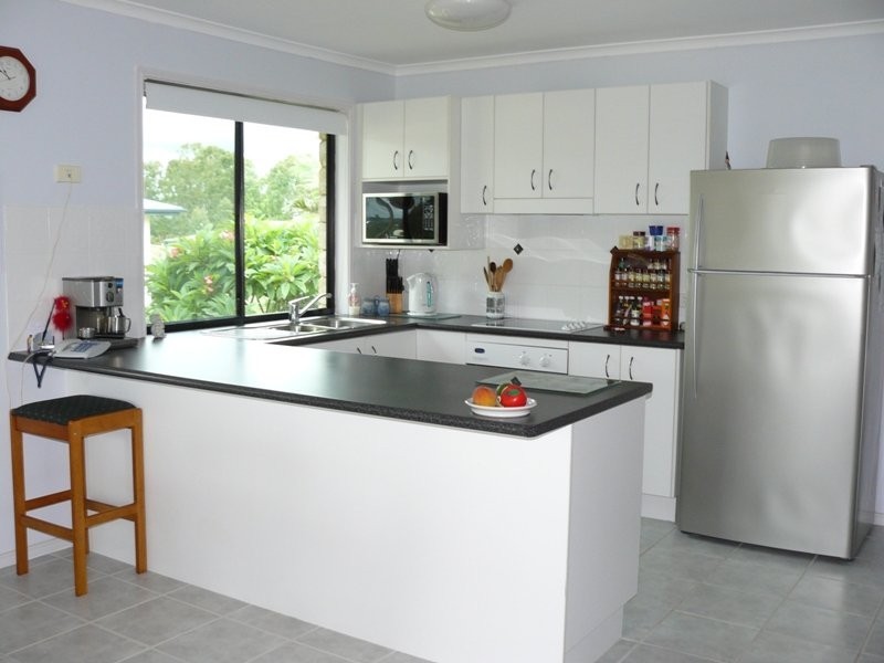 3 Dale Drive, Tiaro QLD 4650