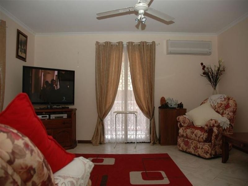 5 Wolseley St, Granville QLD 4650