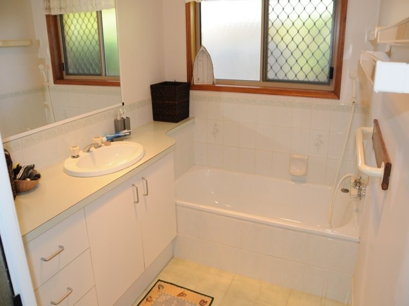 15 Keppel Court, Kawungan QLD 4655