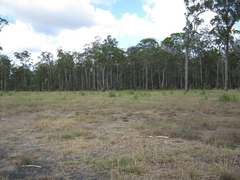 64 Suthers, Oakhurst QLD 4650