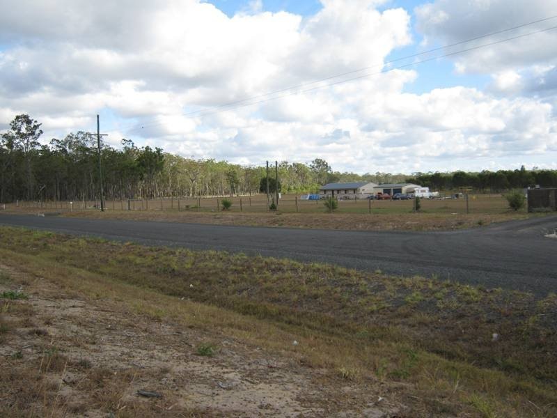 64 Suthers, Oakhurst QLD 4650