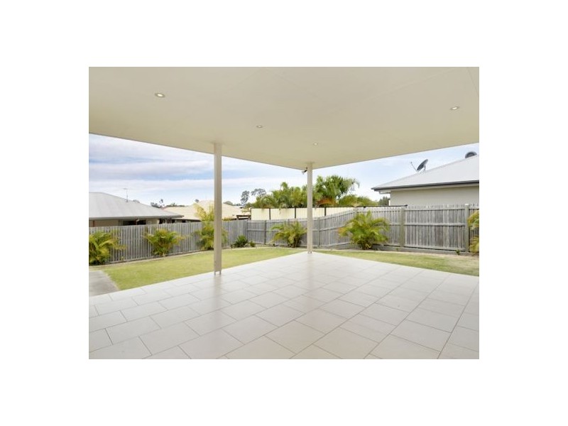 25 Harrison Circuit, Urangan QLD 4655