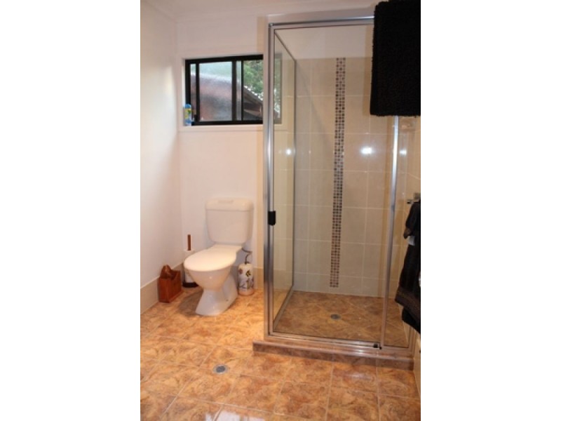 32 Roberts Rd, Torbanlea QLD 4662