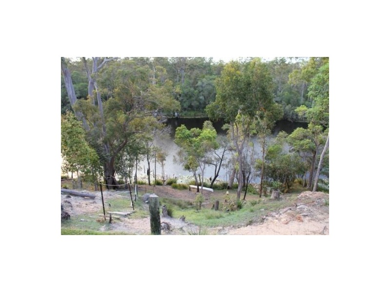 32 Roberts Rd, Torbanlea QLD 4662