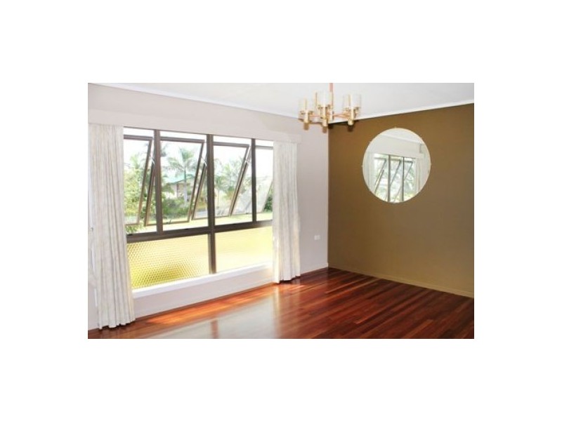 21 Gympie Street, Torbanlea QLD 4662