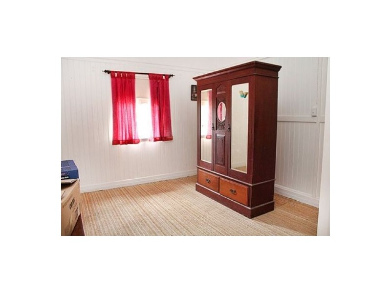 214 John Street, Maryborough QLD 4650