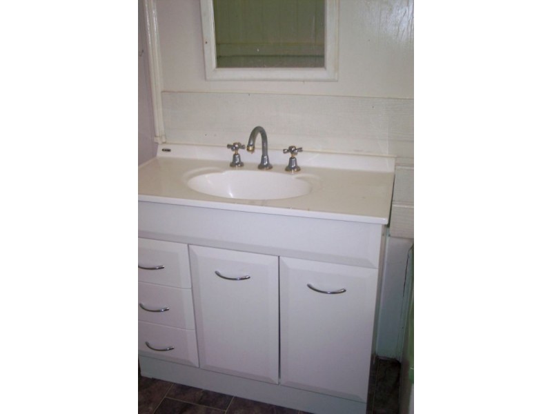 10 Thomas St, Maryborough QLD 4650