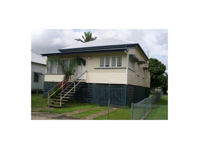 10 Thomas St, Maryborough QLD 4650