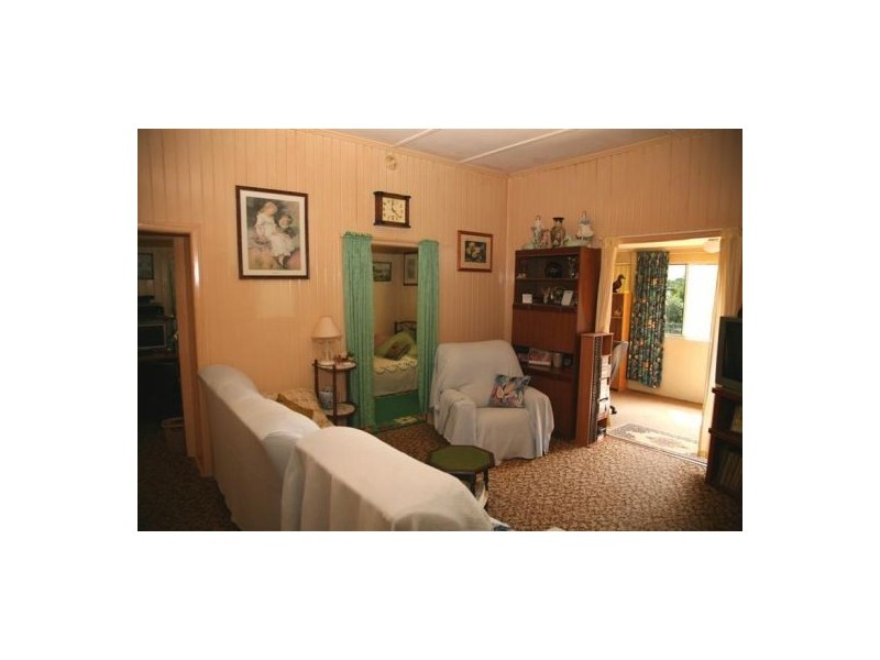 120 Woodstock St, Maryborough QLD 4650