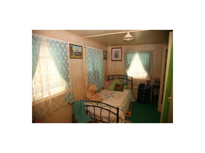 120 Woodstock St, Maryborough QLD 4650