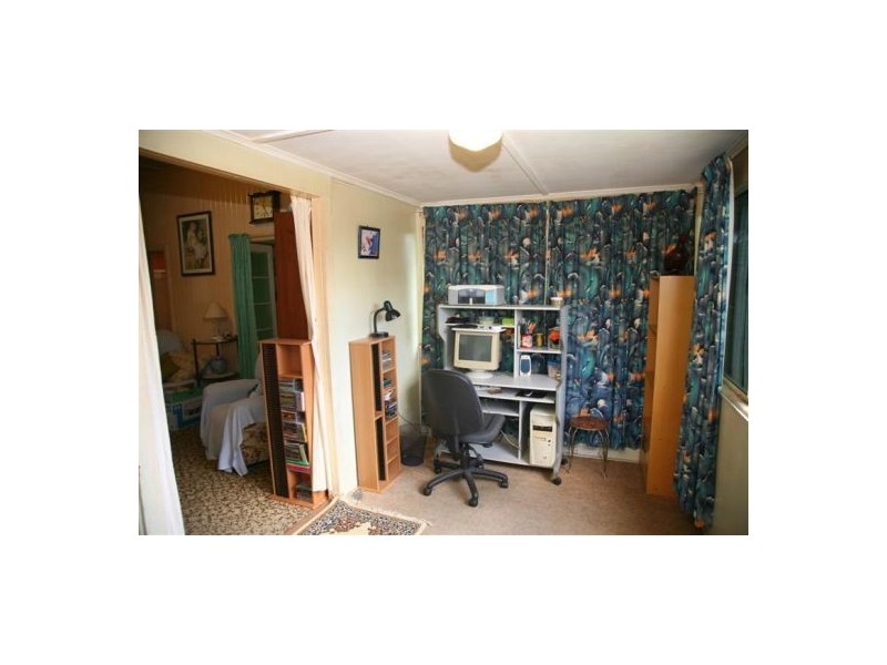 120 Woodstock St, Maryborough QLD 4650