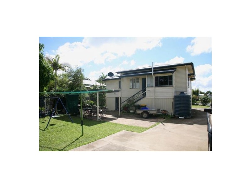 120 Woodstock St, Maryborough QLD 4650