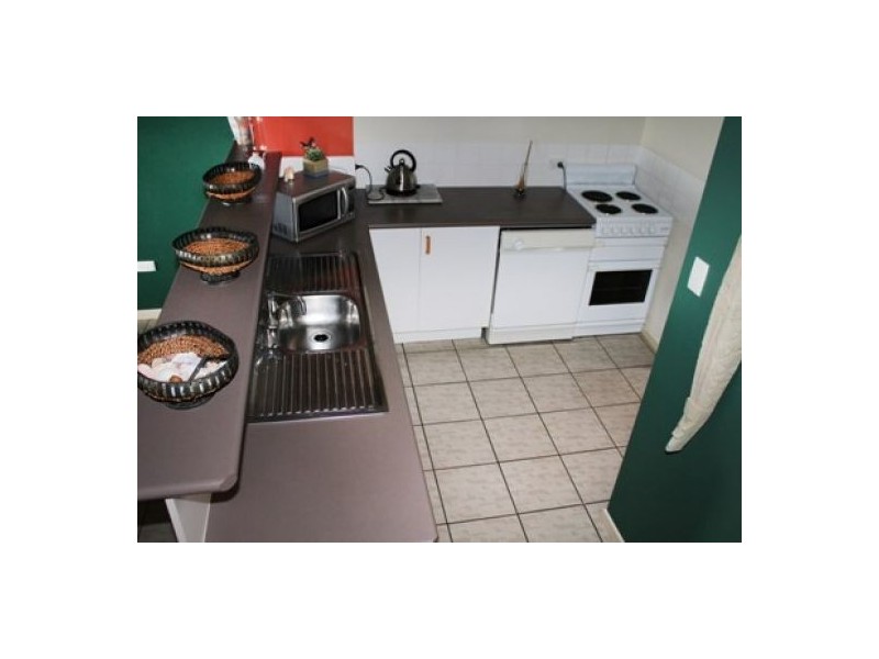 4/110 Burrum Street, Burrum Heads QLD 4659