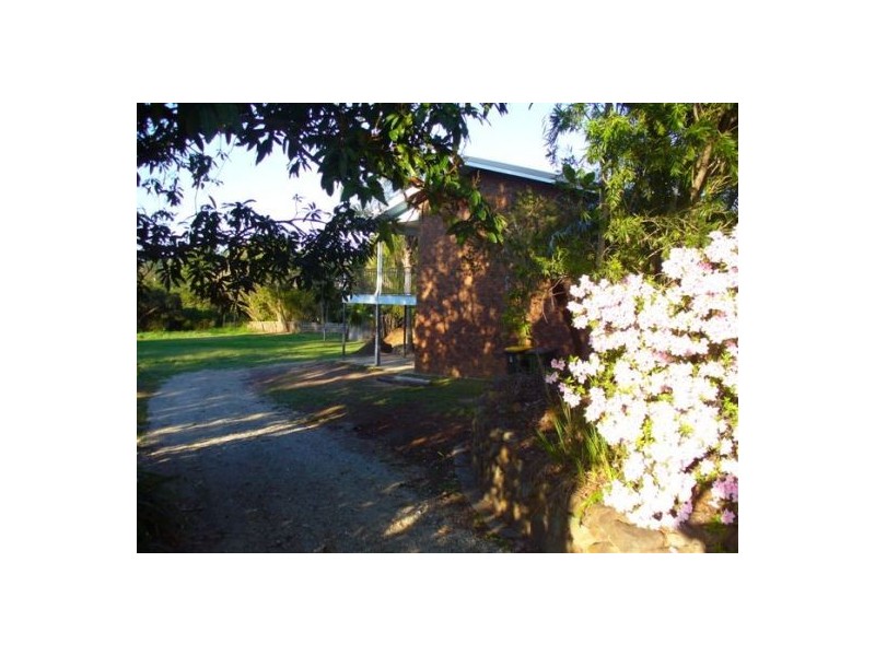 33 Woongool Rd, Maryborough QLD 4650