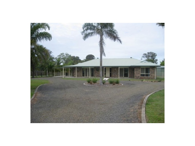 35 Orchid Ave, Urangan QLD 4655