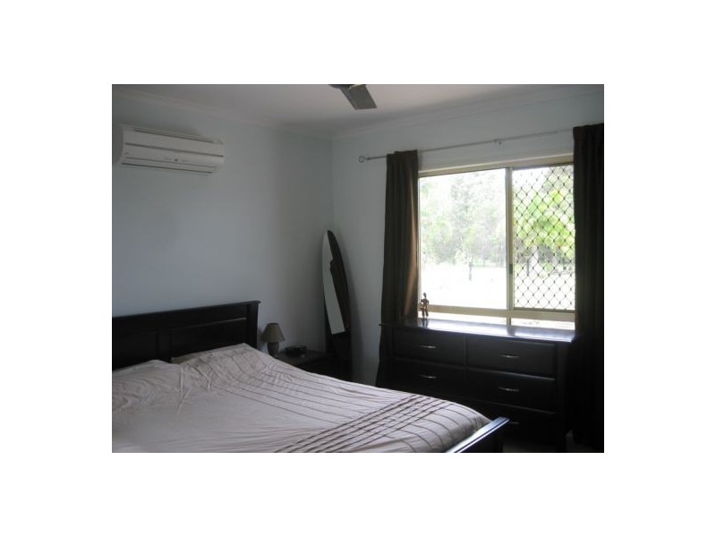 35 Orchid Ave, Urangan QLD 4655