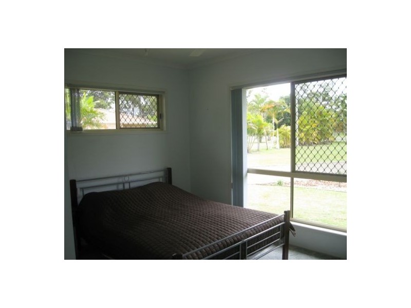 35 Orchid Ave, Urangan QLD 4655