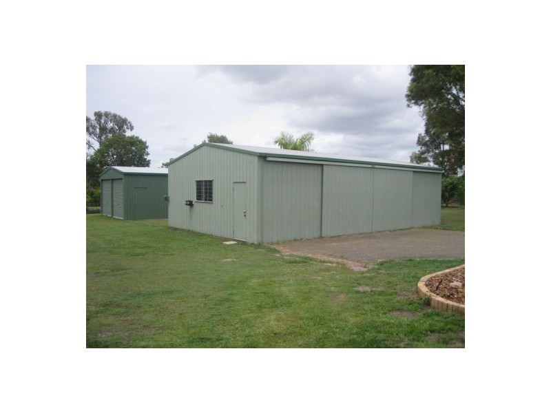 35 Orchid Ave, Urangan QLD 4655