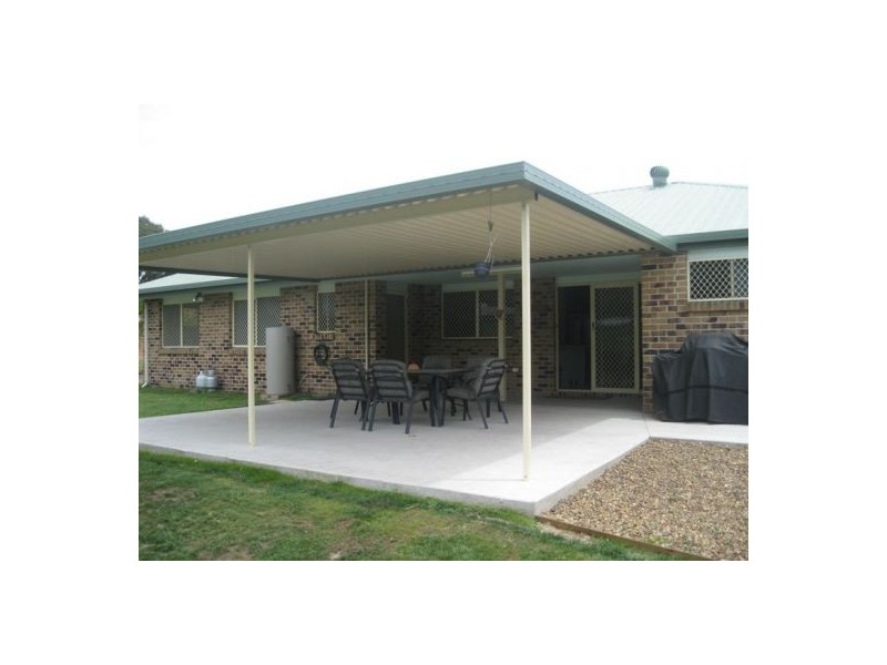 35 Orchid Ave, Urangan QLD 4655