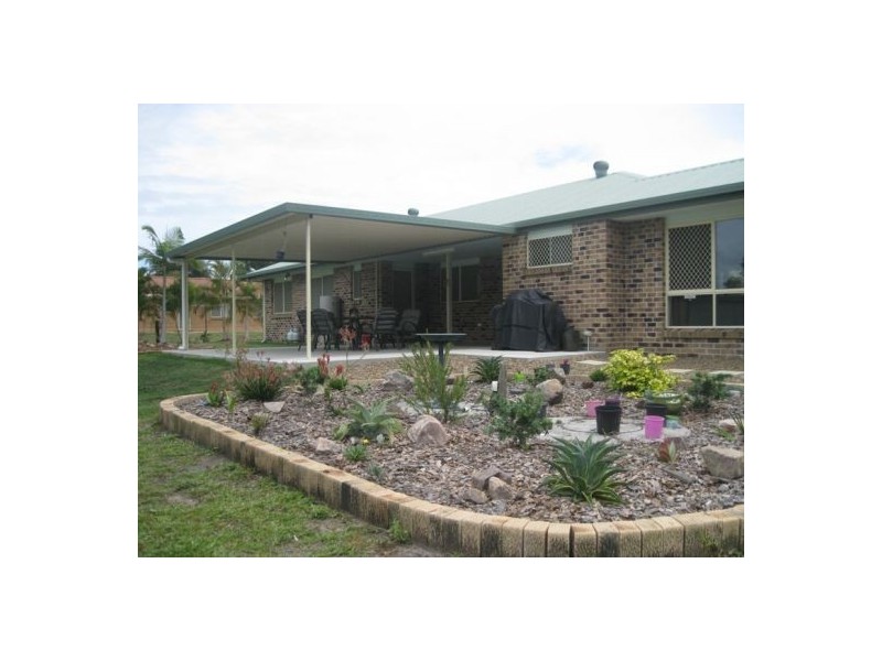 35 Orchid Ave, Urangan QLD 4655