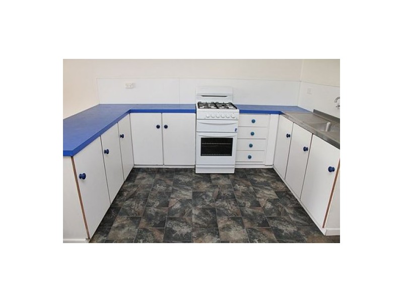 212 Cambridge Street, Granville QLD 4650