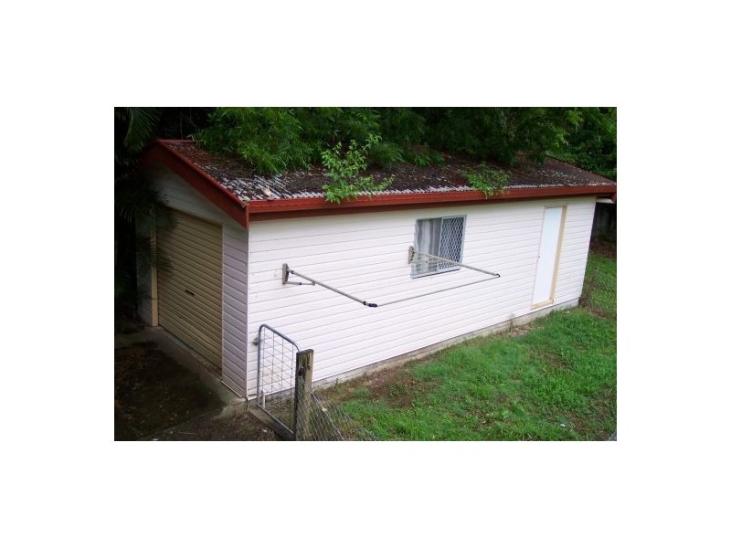 10 Cran St, Tinana QLD 4650