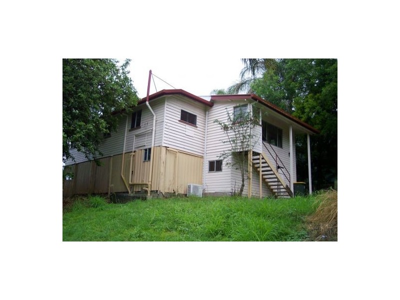 10 Cran St, Tinana QLD 4650