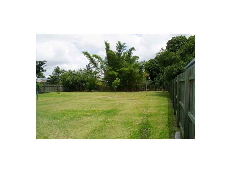 8 Nuneaton Street, Maryborough QLD 4650