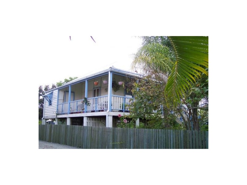 8 Nuneaton Street, Maryborough QLD 4650