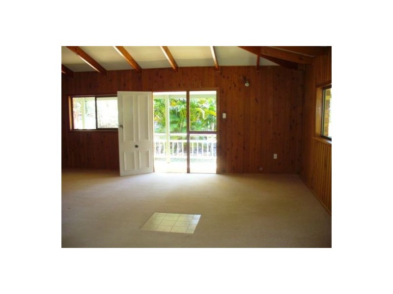 228 Iindah Rd, Tinana QLD 4650