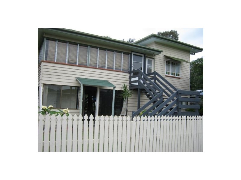 2/5 Porter Street, Point Vernon QLD 4655