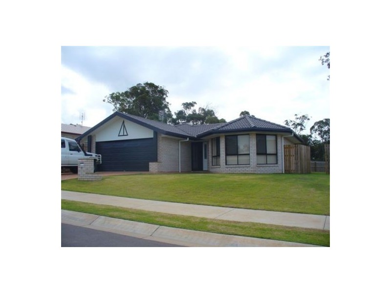 50 Moonstone Drive, Urangan QLD 4655