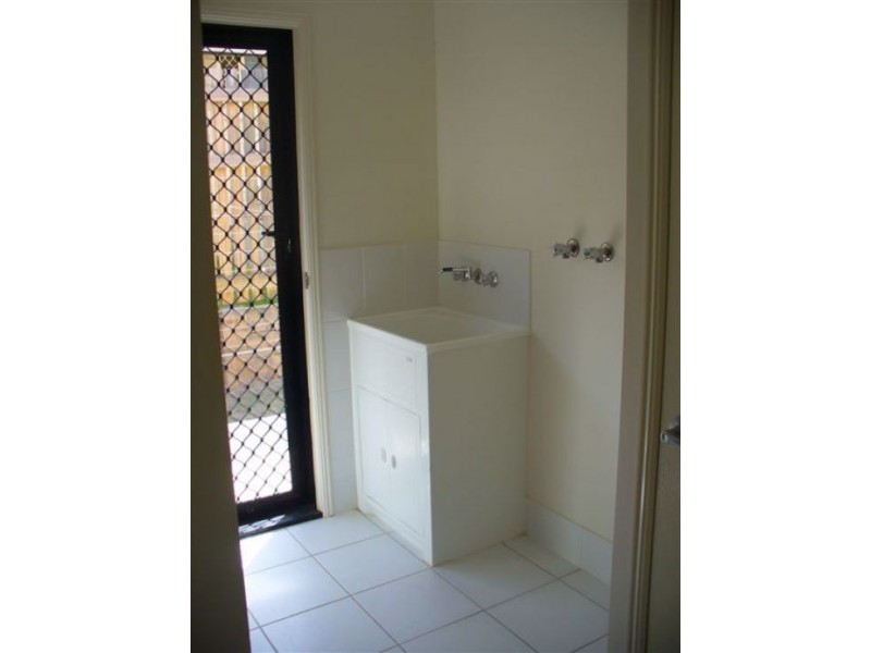 50 Moonstone Drive, Urangan QLD 4655