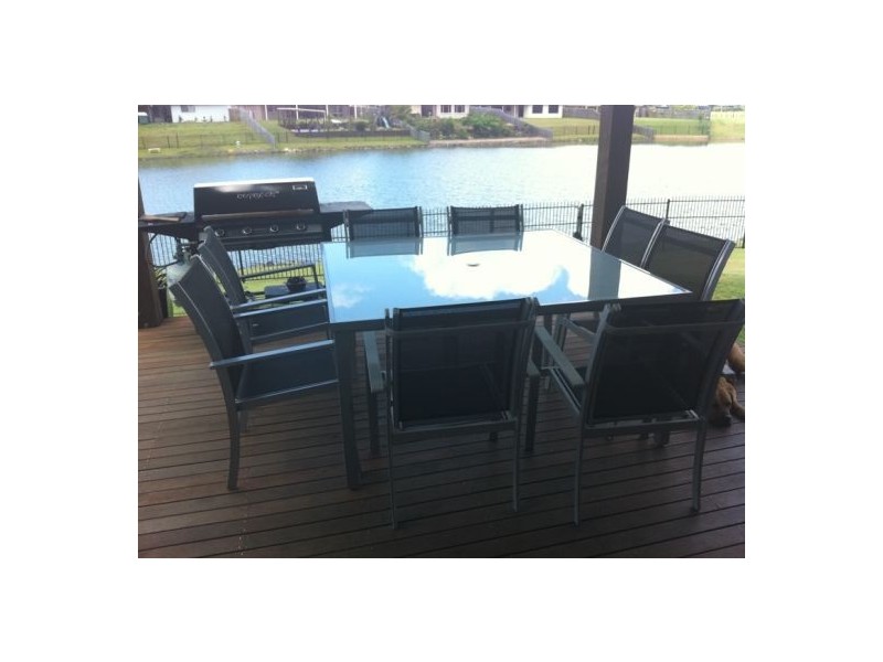 24 Earl Street, Eli Waters QLD 4655