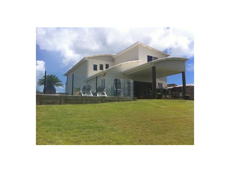 24 Earl Street, Eli Waters QLD 4655