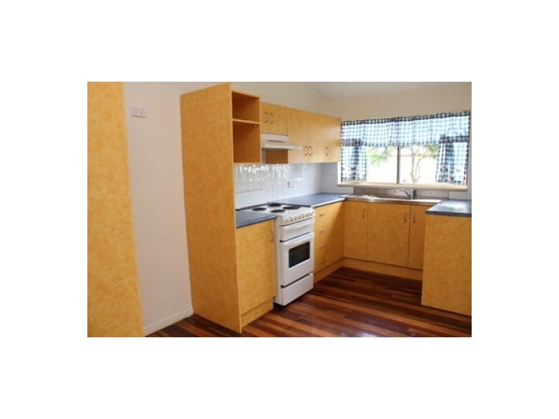 16 Holme Street, Granville QLD 4650