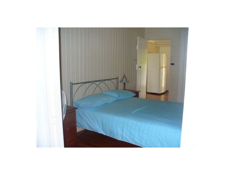 5 Alexander Street, Torquay QLD 4655