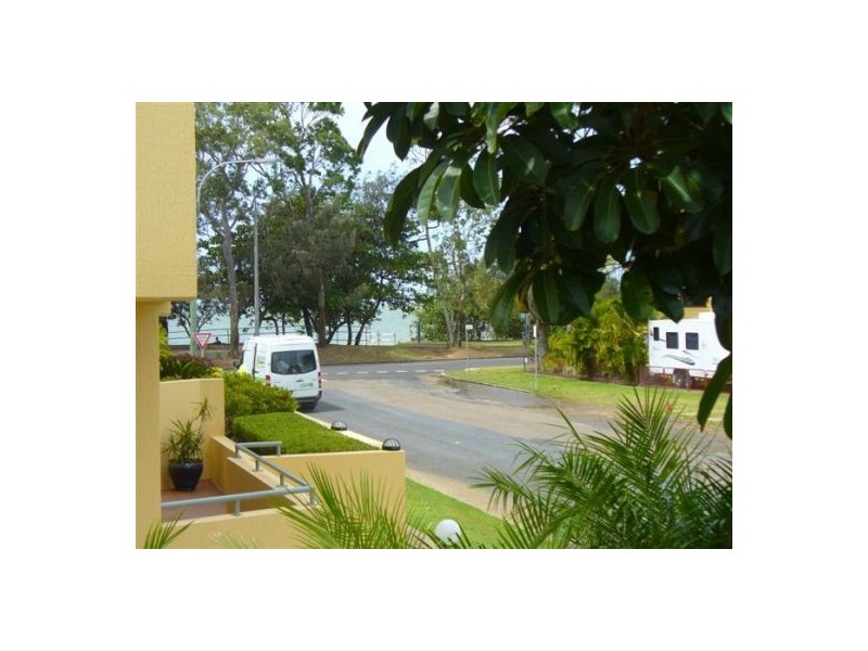5 Alexander Street, Torquay QLD 4655