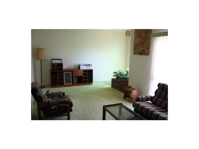 13  Jocelyn Pde, Granville QLD 4650