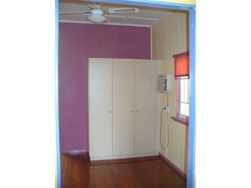 25  Grosvenor St, Maryborough QLD 4650