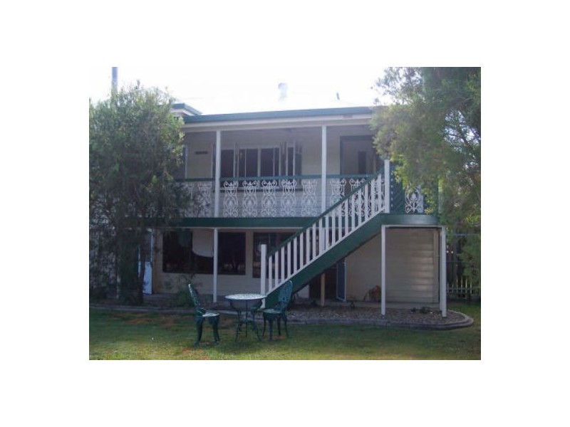 122 Woodstock St, Maryborough QLD 4650