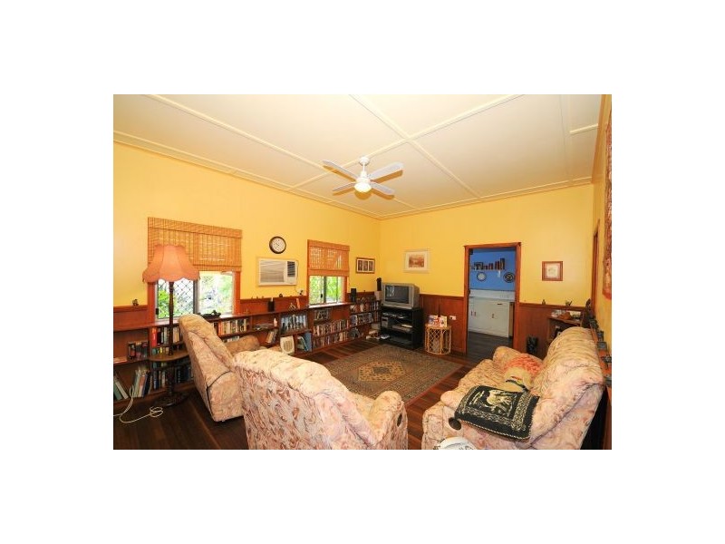 219 Cheapside St, Maryborough QLD 4650