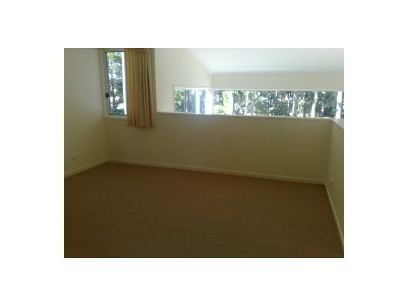 2/71 Elizabeth Street, Urangan QLD 4655