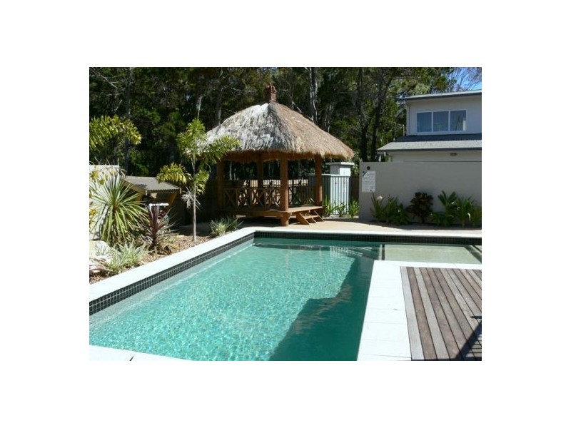 2/71 Elizabeth Street, Urangan QLD 4655