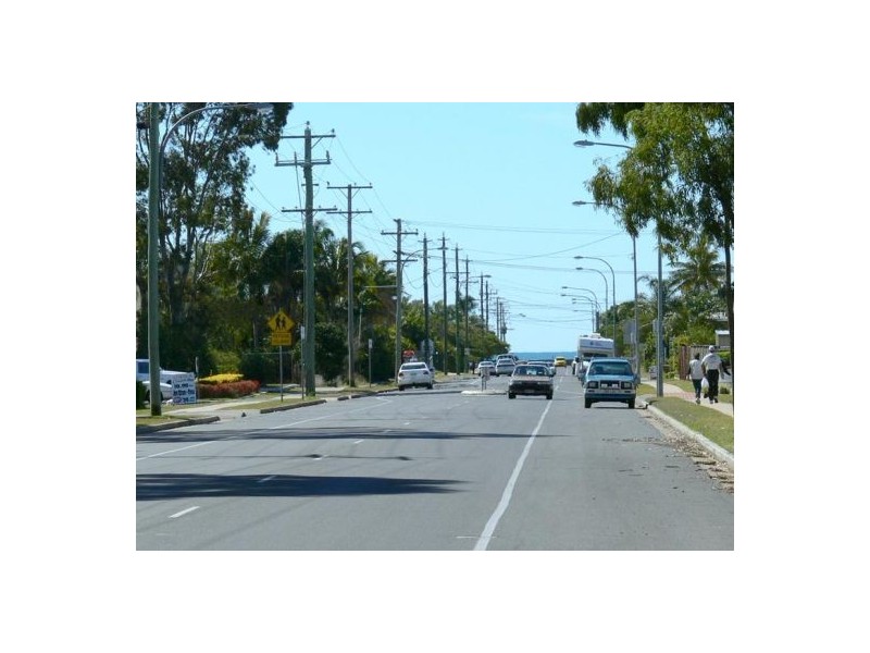 2/71 Elizabeth Street, Urangan QLD 4655