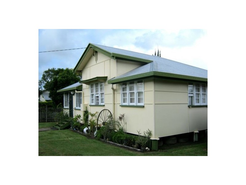 4 Milton St, Maryborough QLD 4650