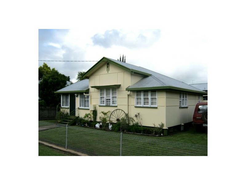 4 Milton St, Maryborough QLD 4650