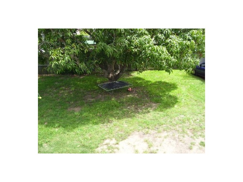 12 Scott St, Maryborough QLD 4650