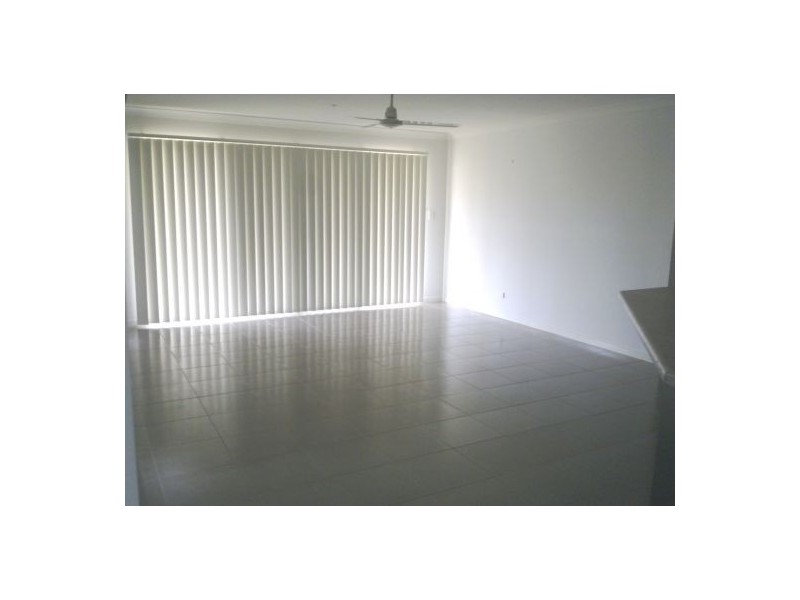 10 Wave Court, Toogoom QLD 4655